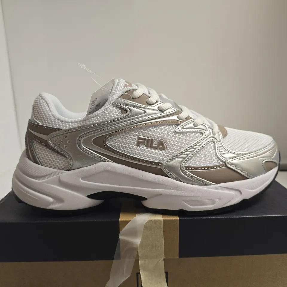 BOXED PAIR OF FILA HEROIC II WOMEN'S SNEAKERS – WHITE/TAUPE GREY, UK 3.5