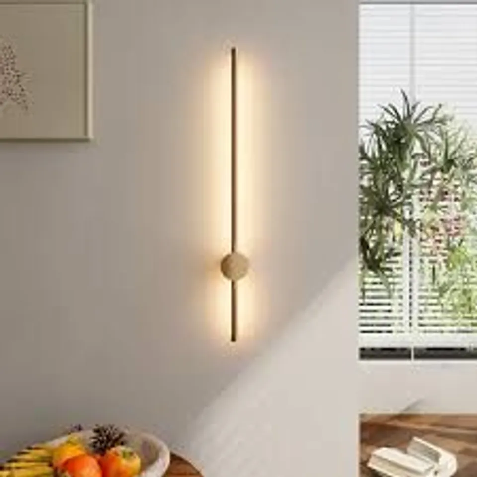BOXED LIGHTSIN WALL LIGHT - BRASS (1 BOX)
