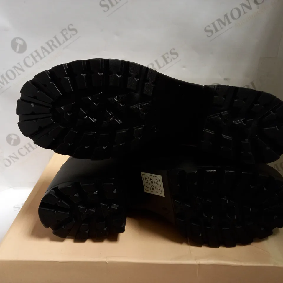 KOI VEGAN NOMAD FUR CHUNKY BOOT - BLACK SIZE 6