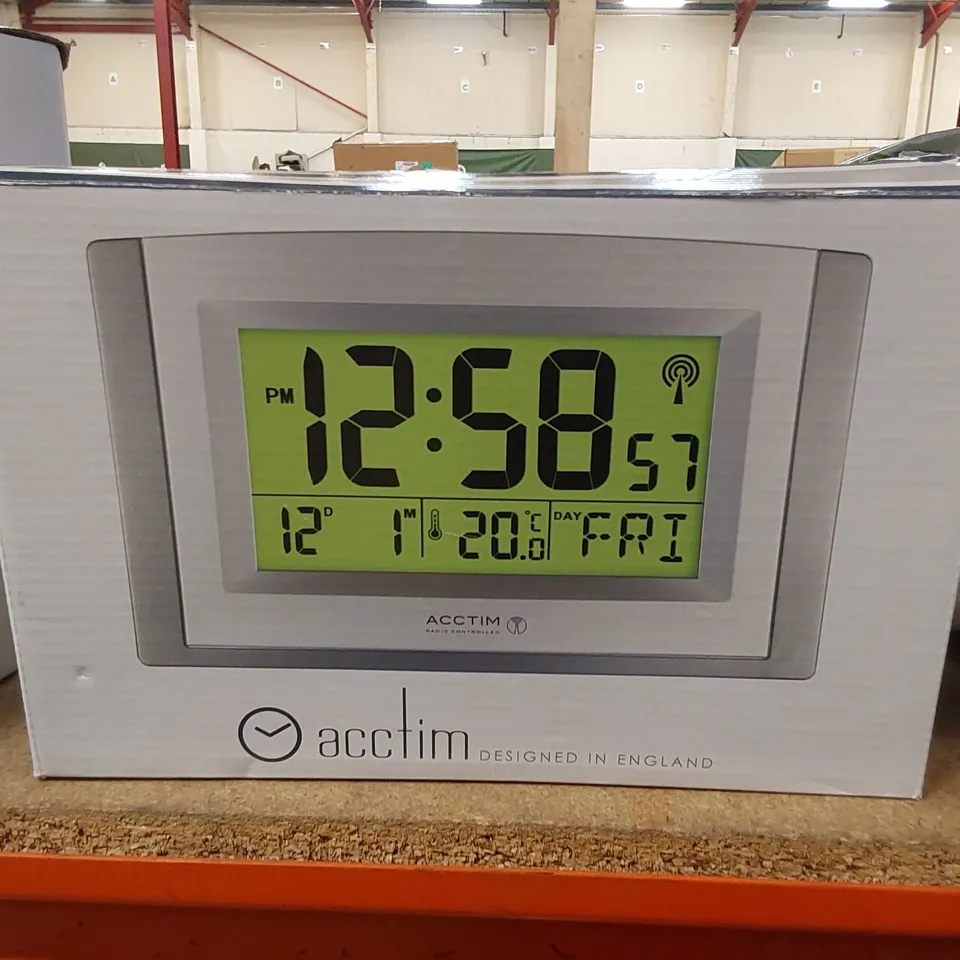 BOXED ACCTIM DESK/WALL CLOCK 