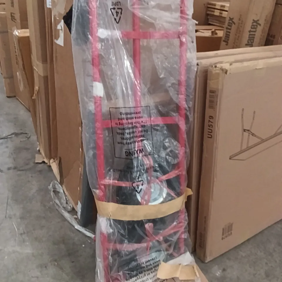 RED SACK TRUCK 