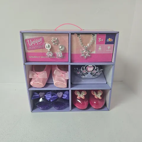 UNIQUE BOUTIQUE SPARKLY SHOES & JEWELS BOXED TOY SET