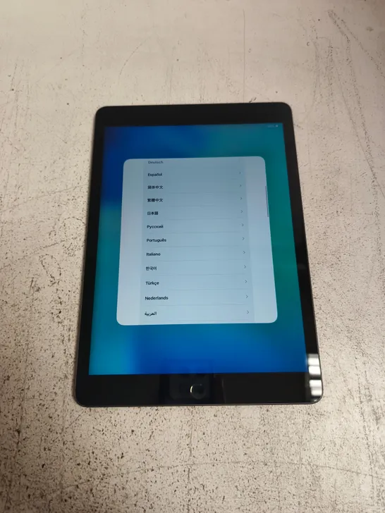 Lot 8205: APPLE IPAD 9TH GEN A2602 - 5901548 | Simon Charles