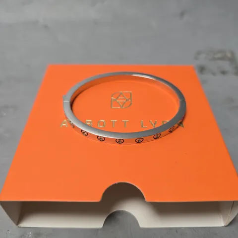 BOXED ABBOTT LYON CRYSTAL HEART BANGLE SILVER - SIZE S/M