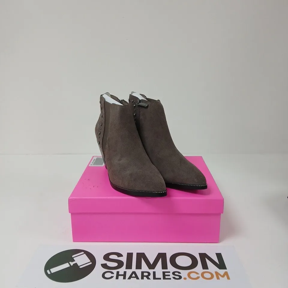 DANNII MINOGUE WESTERN ANKLE BOOT - UK 8