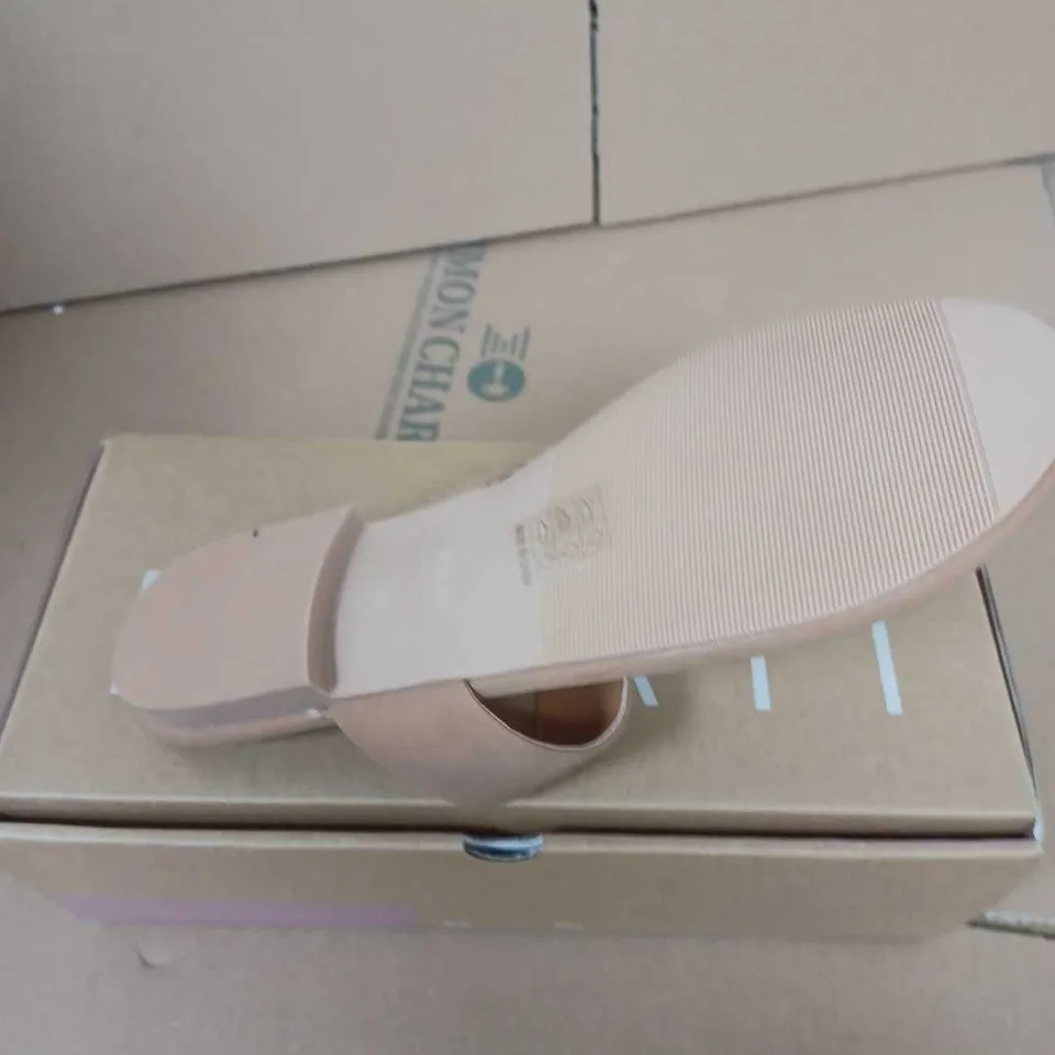 2 X INYATI - LEANDRA THONG STYLE SANDAL IN TOASTED NUT - 6	