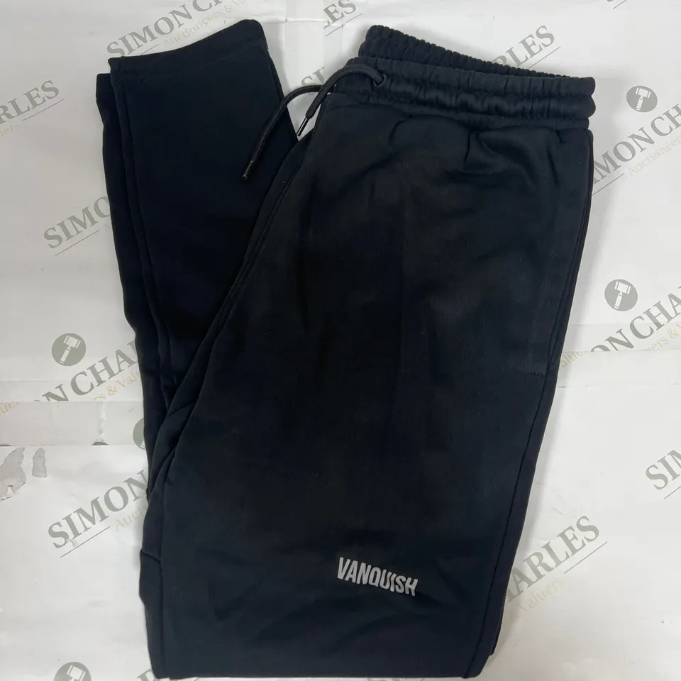 VANQUISH CORE TAPERED FIT SWEATPANTS IN BLACK SIZE M