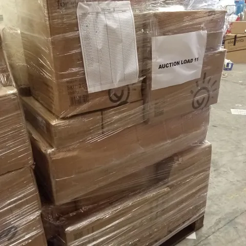 PALLET CONTAINING APPROXIMATELY 34 DESIGNER LIGHTING PRODUCTS