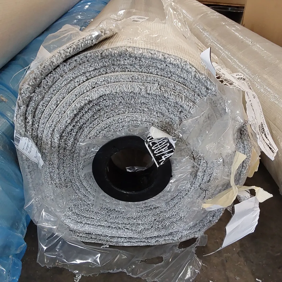 ROLL OF QUALITY CLASSIC CHARM HEATHER'S 3164/0960 CARPET IN VICTORIAN PEWTER - APPROXIMATELY 8M L X 4M W
