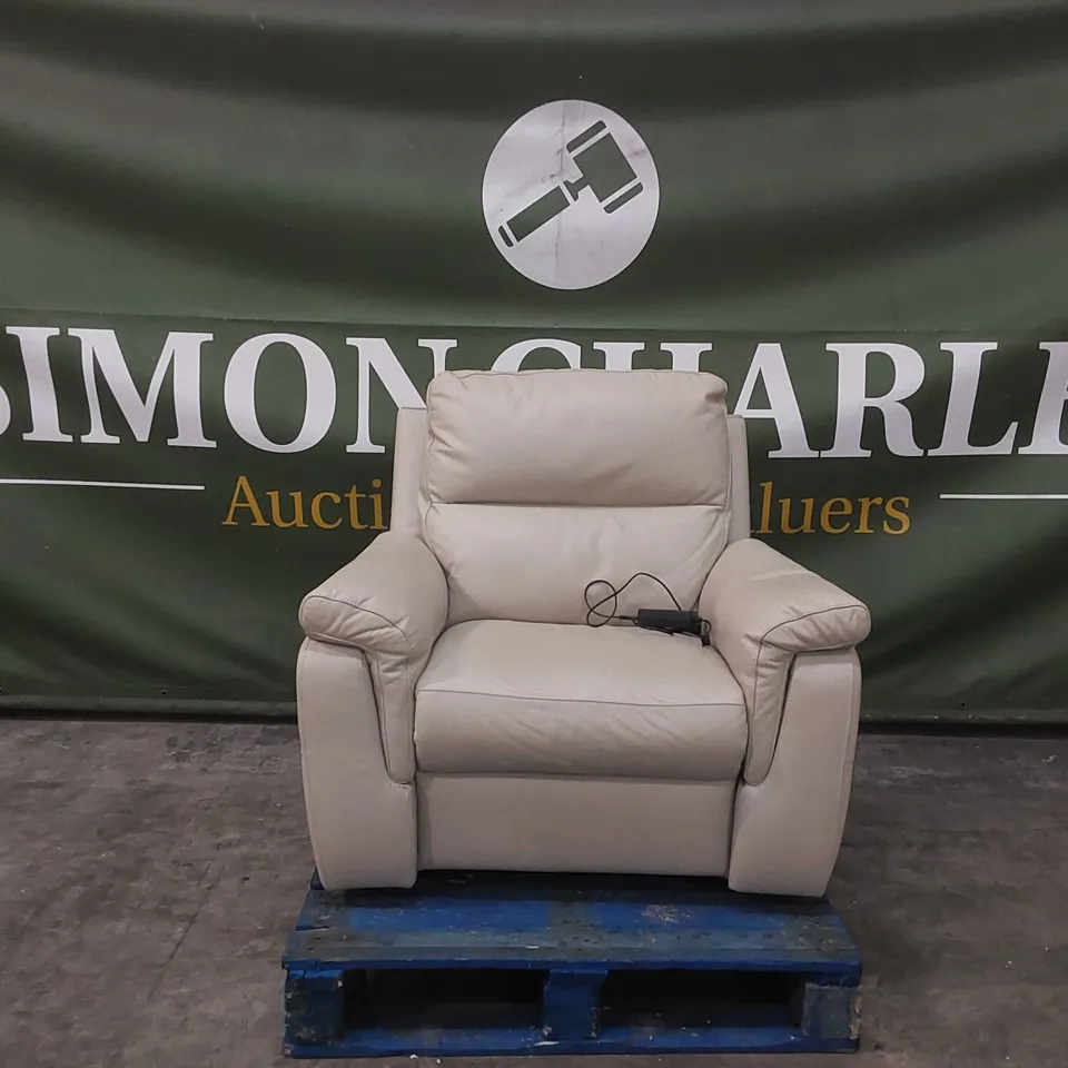 QUALITY DESIGNER ITALIAN LEATHER ELECTRIC RECLINER ARMCHAIR IN DOVE COLOUR 