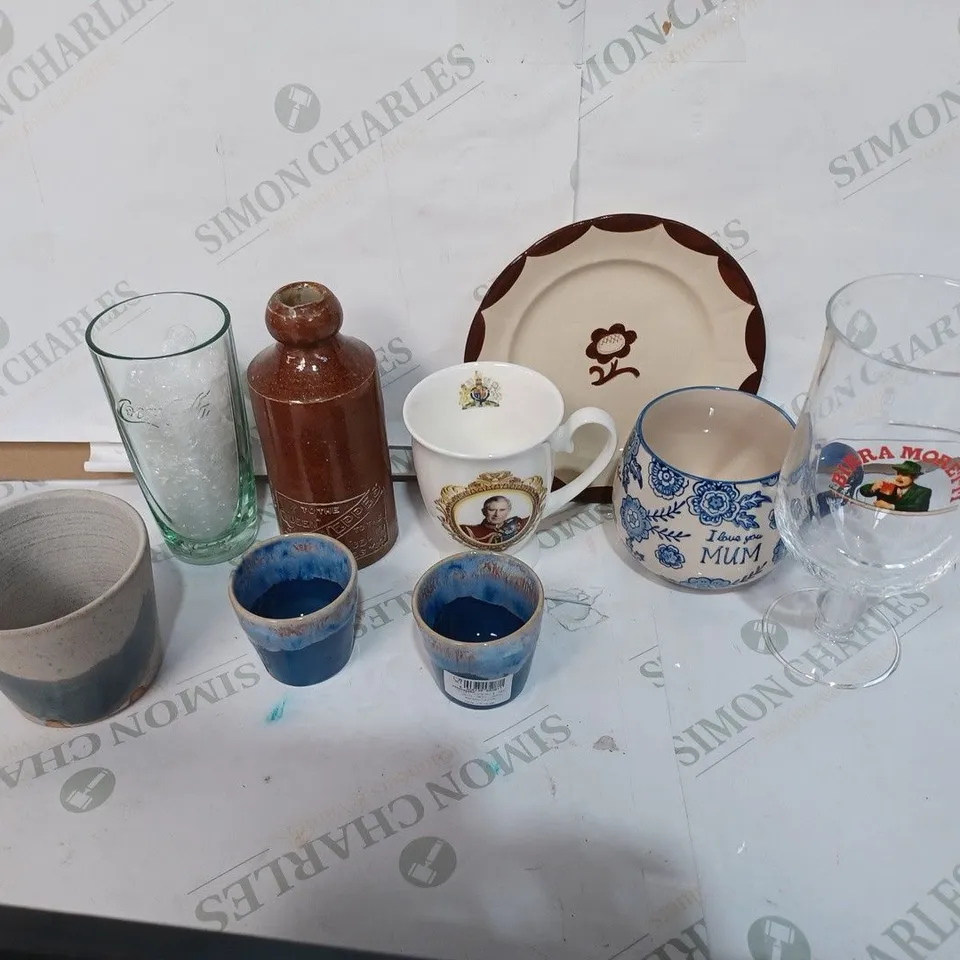 BOX TO CONTAIN APPROX 20-25 ASSORTED DRINKING GLASSES, MUGS, CERAMICS MUGS - COLLECTION ONLY