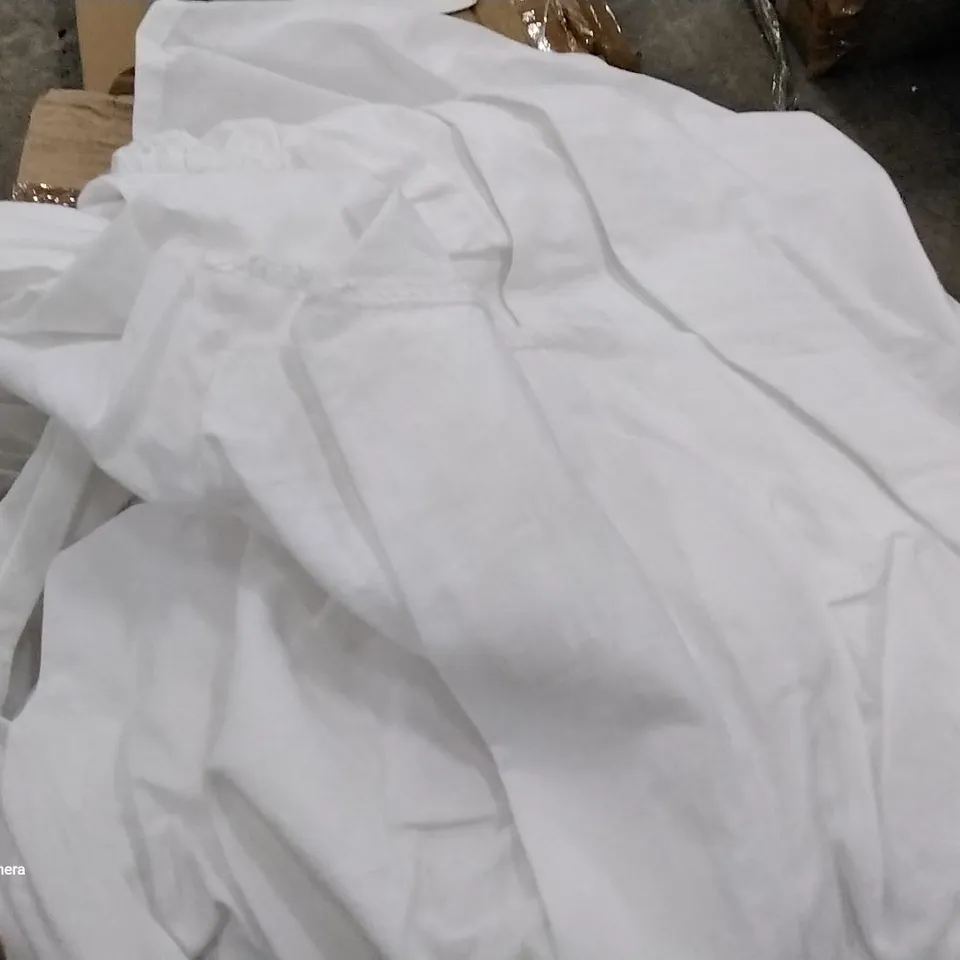 BOXED EVIA-200 THREAD COUNT EGYPTIAN QUALITY COTTON BED COVER