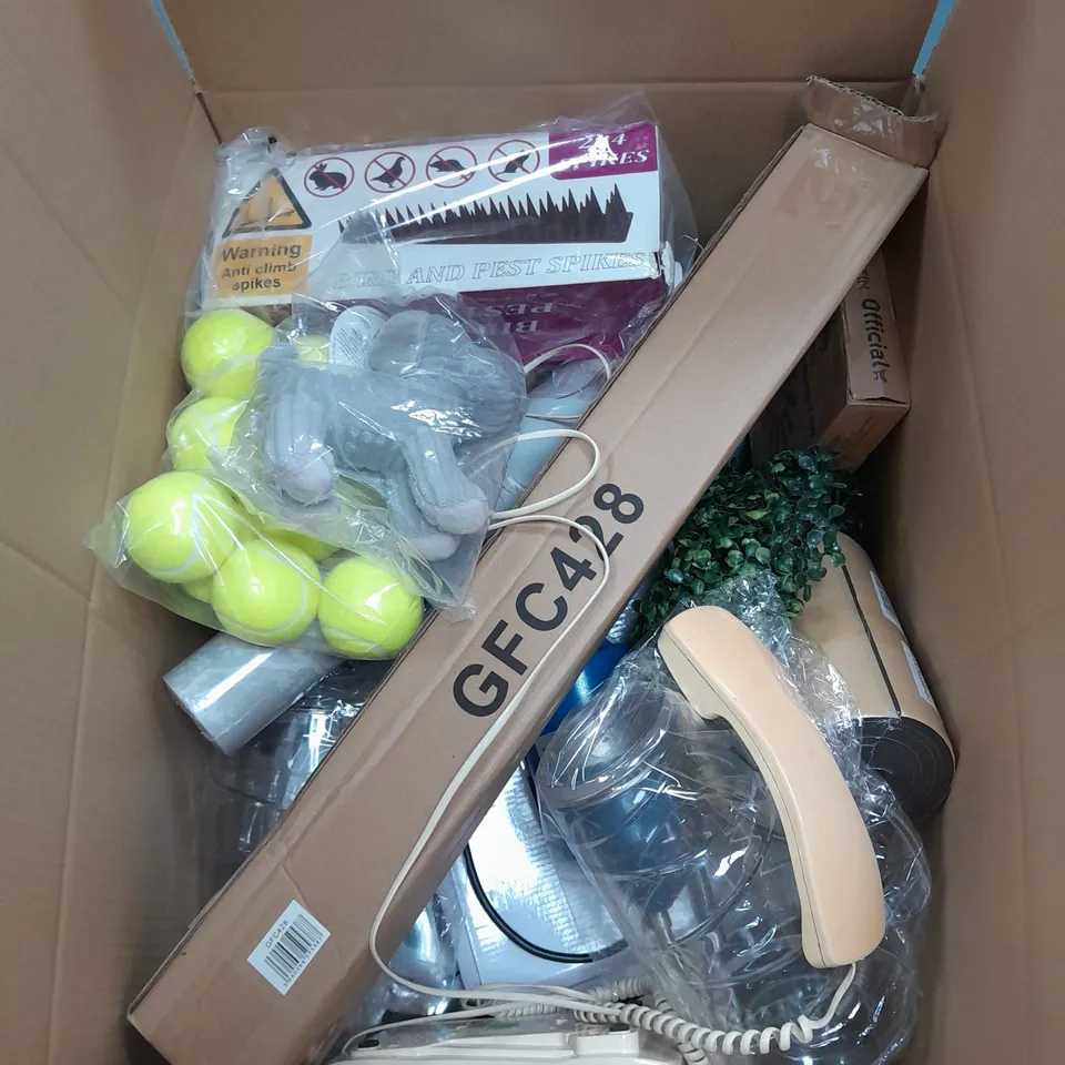 APROXIMATELY 15 ASSORTED HOUSEHOLD ITEMS TO INCLUDE IRONING BOARD COVER , TENNIS BALLS , ETC 