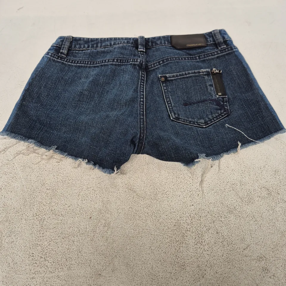 DKNY JEANS DENIM SHORTS – WOMEN'S, FRAYED HEM