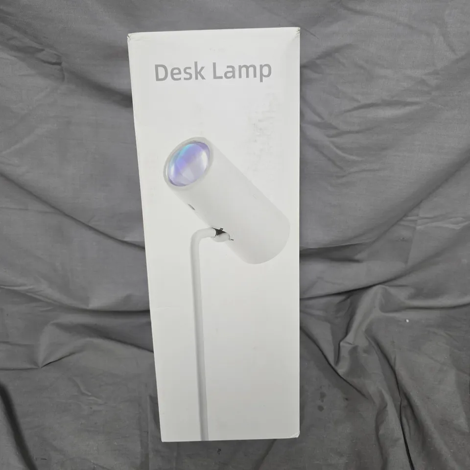 DESK LAMP – BOXED
