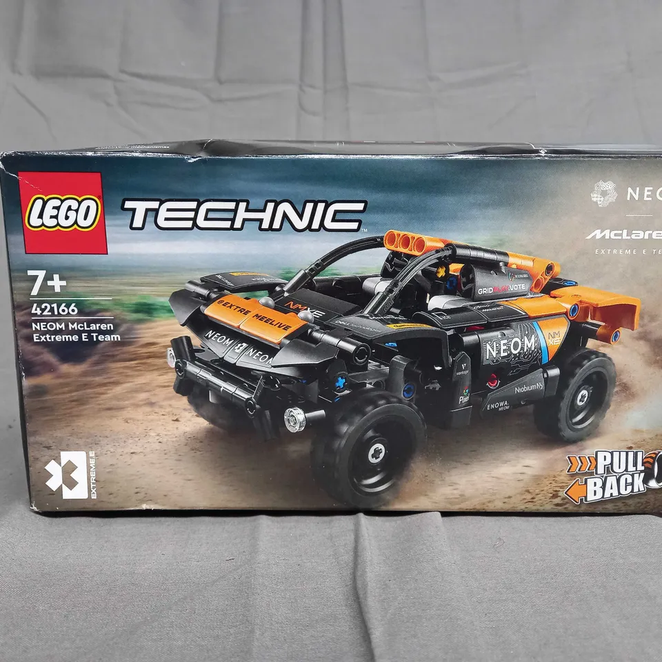 LEGO TECHNIC NEOM MCLAREN EXTREME E TEAM 42166 AGES 7+