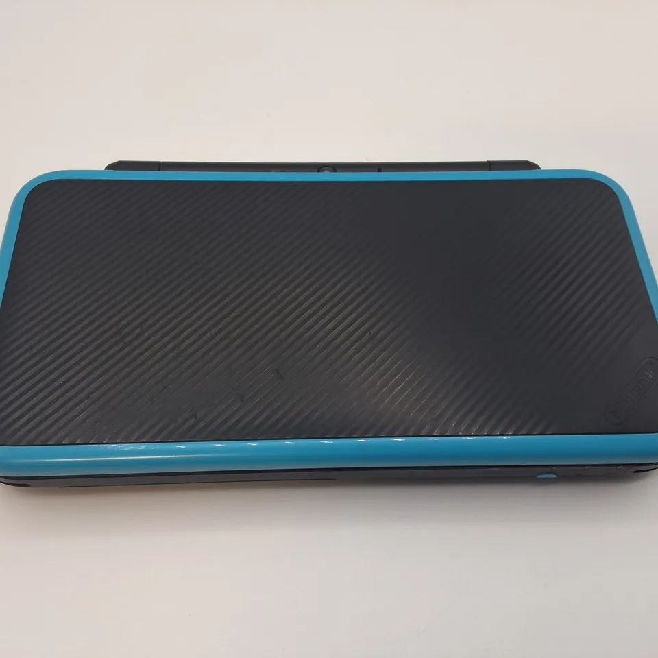 UNBOXED NINTENDO 3DS IN BLACK/BLUE - JAN-001