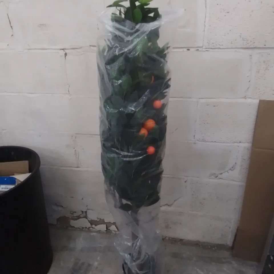 BOXED 140CM ARTIFICAL ORANGE TREES