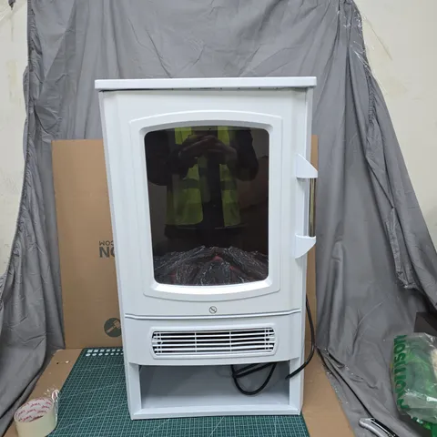 KLARSTEIN ELECTRIC FIREPLACE - 2000W, 220-240V, FREESTANDING WHITE UNIT (MODEL 10035056)