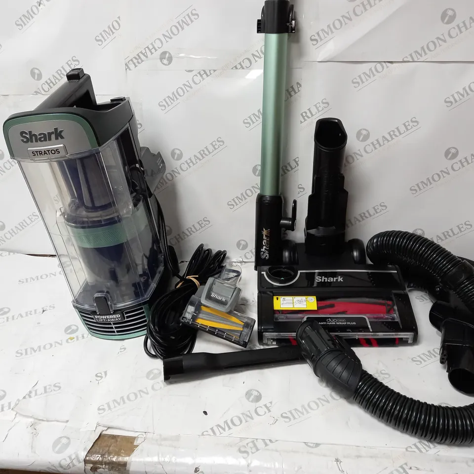 SHARK STRATOS UPRIGHT VACCUM CLEANER WITH ANTI HAIR WRAP TECHNOLOGY