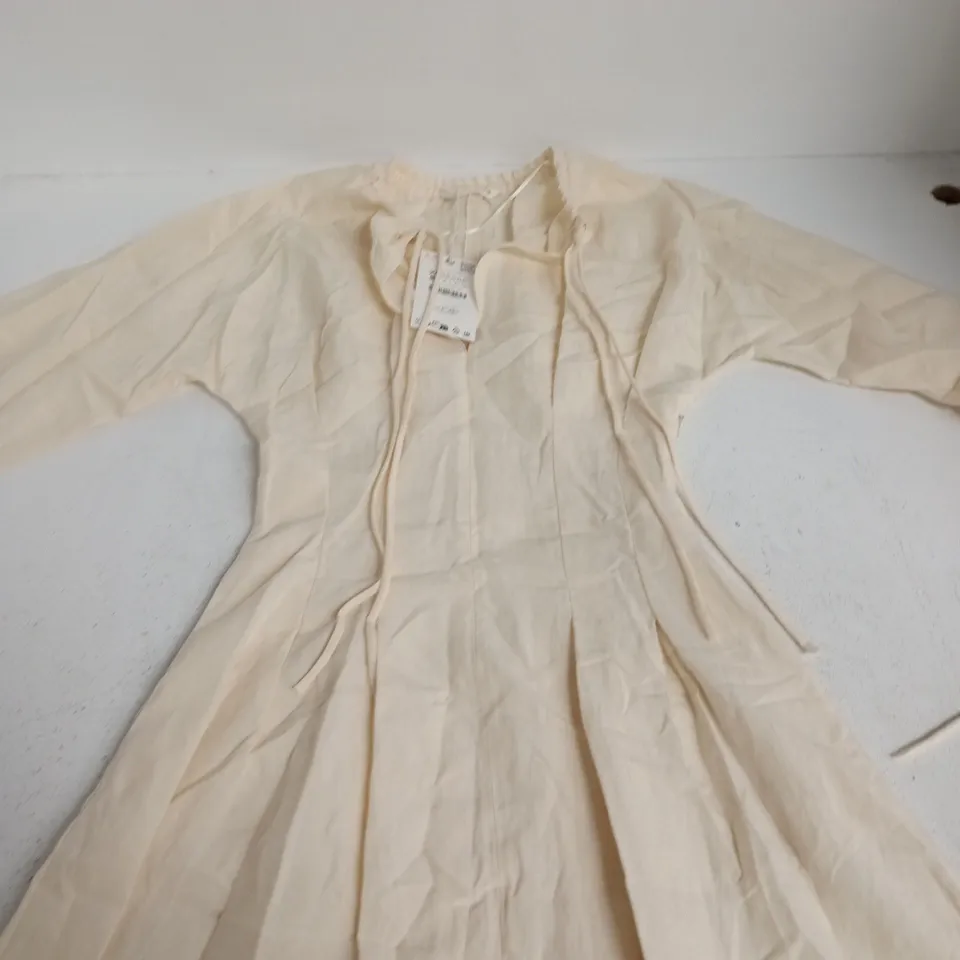 ZARA WOMAN BEIGE DRESS, XS – TAG ATTACHED 