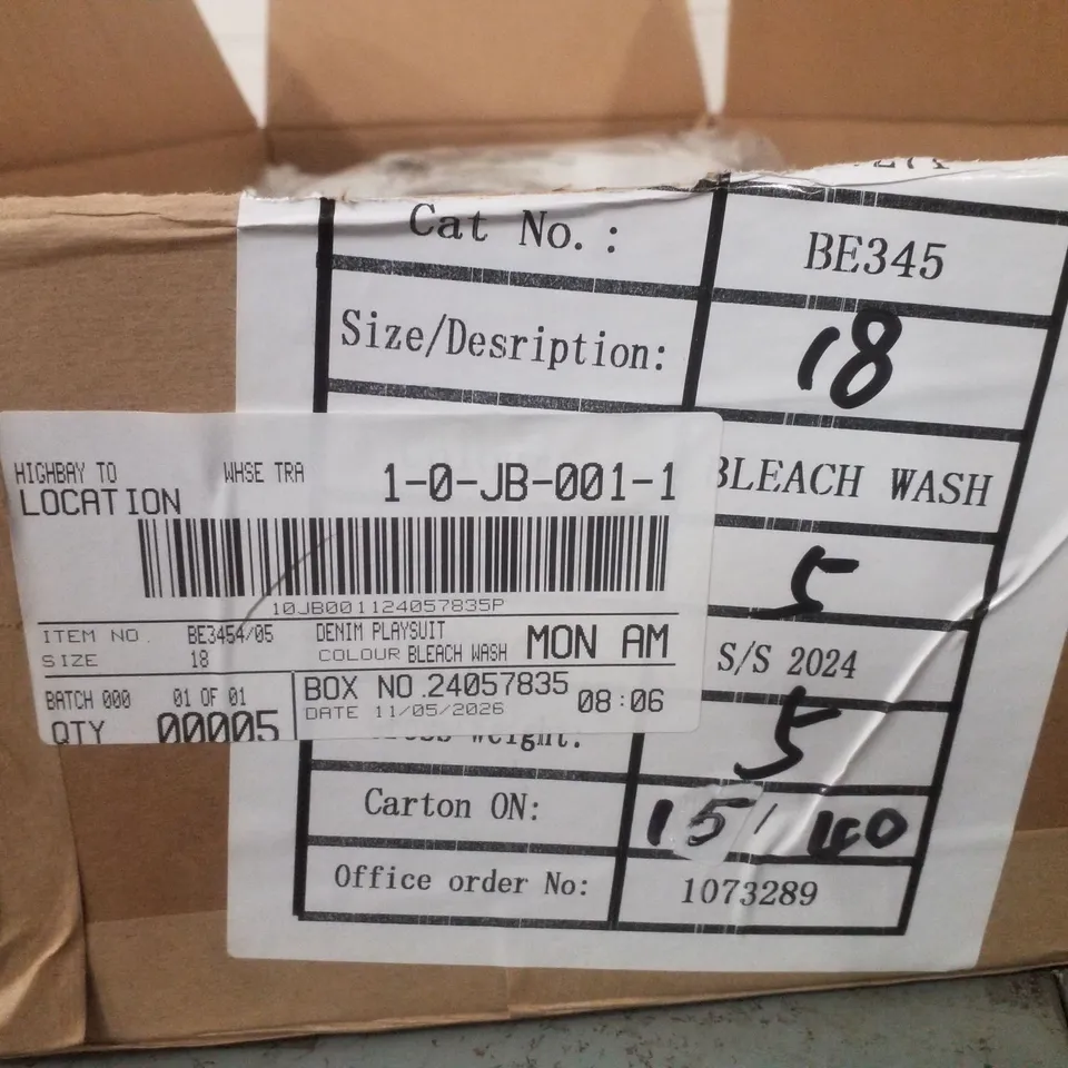 BOX CONTAINING APPROXIMATELY 5 BRAND NEW SIMPLY BE BLEACH WASH DENIM PLAYSUITS - SIZE 18