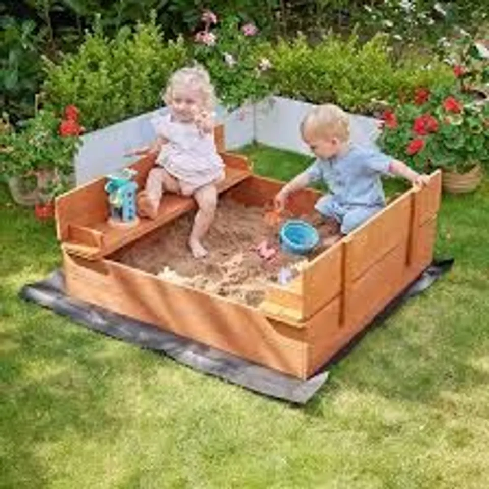BOXED LIBERTY HOUSE TOYS KIDS SANDPIT WITH SEATING AND COVER (1 BOX)