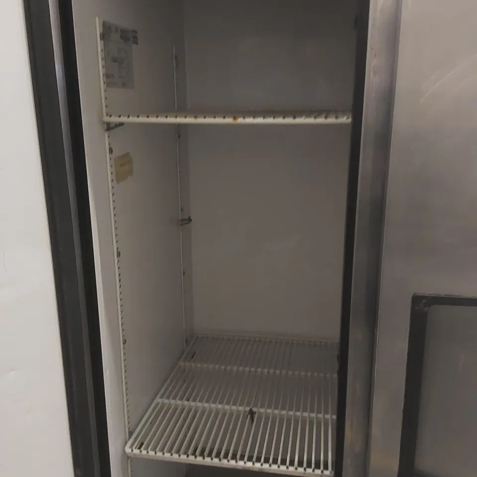 TRUE T-35 COMMERCIAL UPRIGHT REFRIGERATOR