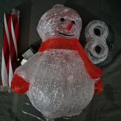 BOXED SNOWMAN WITH STRIPEY LEGS OUTDOOR CHRISTMAS LIGHT