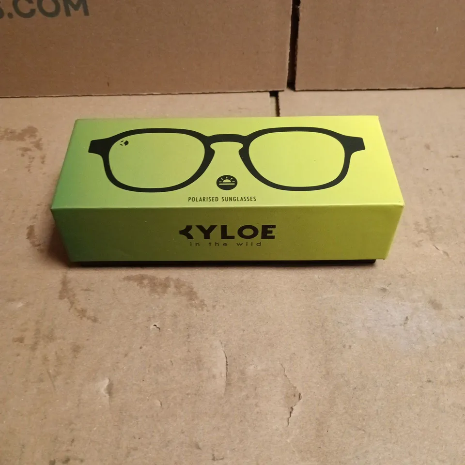KYLOE IN THE WILD SUNGLASSES MOONMIST BOXED