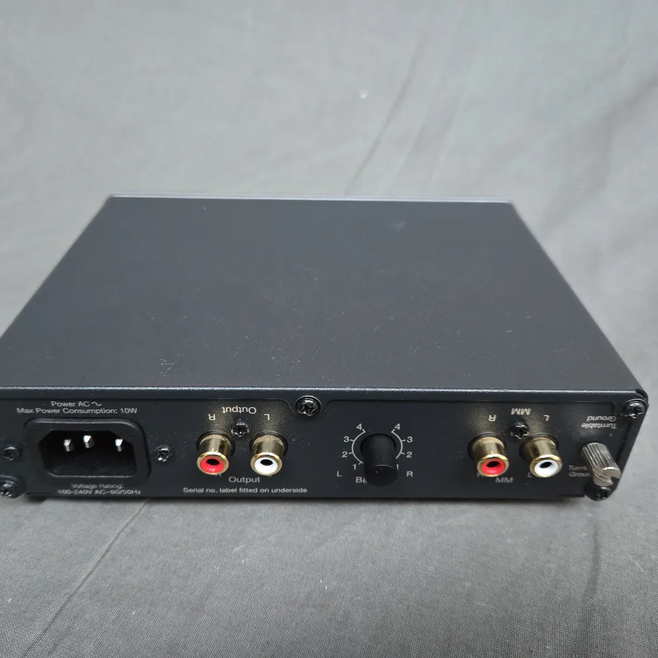 CAMBRIDGE AUDIO - SOLO MM PREAMPLIFIER