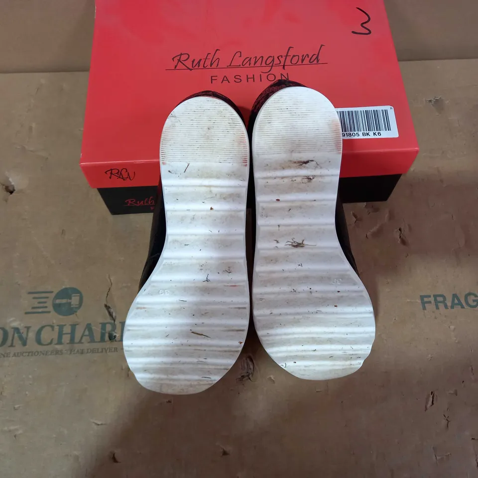 BOXED PAIR OF RUTH LANGSFORD BLACK TRAINERS - SIZE 39