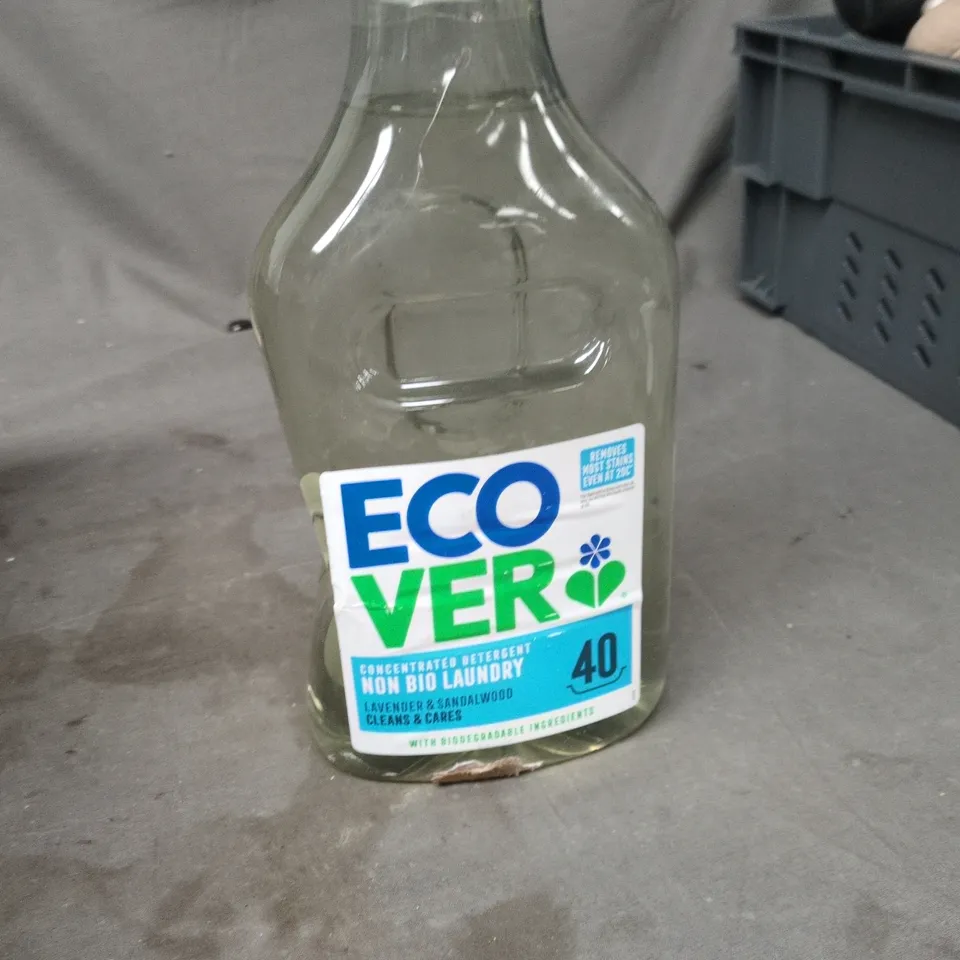 TOTE OF APPROXIMATELY 10 ASSORTED ITEMS TO INCLUDE: ECO VER NON BIO LAUNDRY DETERGENT 