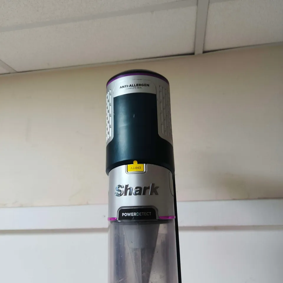 SHARK POWERDETECT STICK VACUUM CLEANER