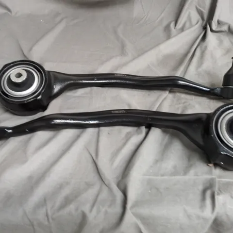 FRONT LOWER SUSPENSION CONTROL ARM ASSEMBLIES Q102418878 CA26625LR-C1