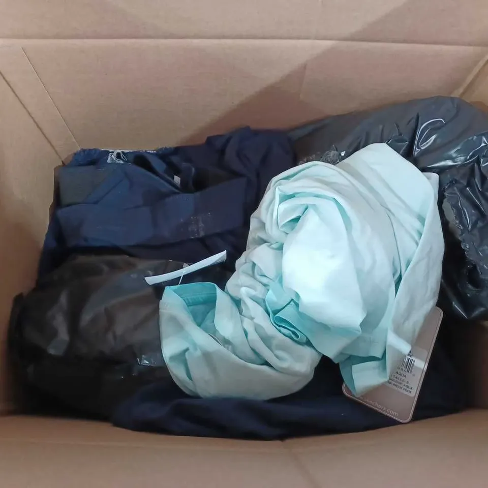 BOX OF APPROX 10 ASSORTED CLOTHING ITEMS TO INCLUDE - CENTIGRADE - BADGLEY MISCHKA - DANNII MINOGUE ECT