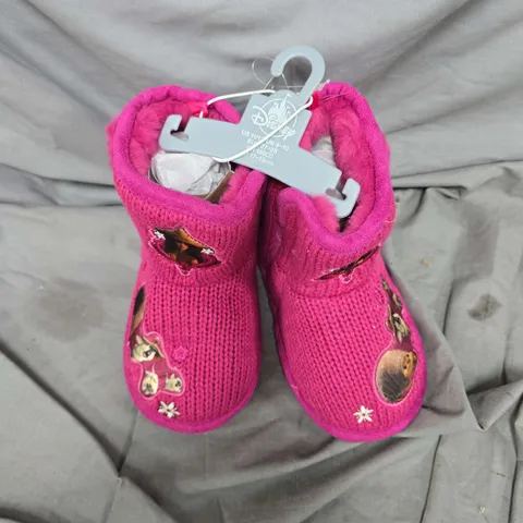 DISNEY KIDS' PINK KNIT SLIPPERS β PAIR. UK SIZE 9-10
