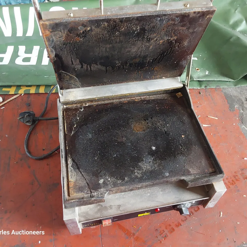 BUFFALO ELECTRIC PANINI GRILL Model L519