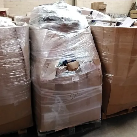 PALLET TO CONTAIN A LARGE QUANTITY OF HOSE PIPE PRODUCTS AND ACCESSORIES // BRANDS AND MODELS VARY