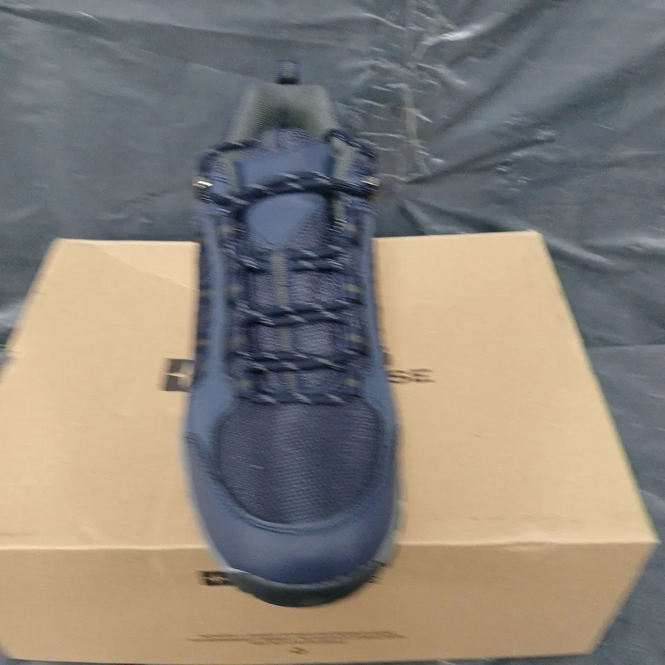 BOXED PAIR OF MOUNTAIN WAREHOUSE WALKING BOOTS - UK SIZE 10