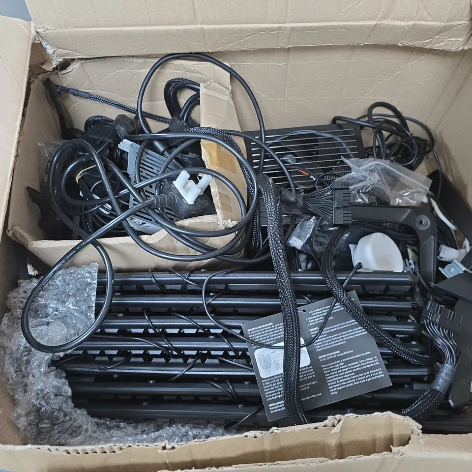 LARGE QUANTITY OF ASSORTED COMPUTER ITEMS TO INCLUDE KEYBOARDS, POWER CABLES, MOUSES, ETC - COLLECTION ONLY