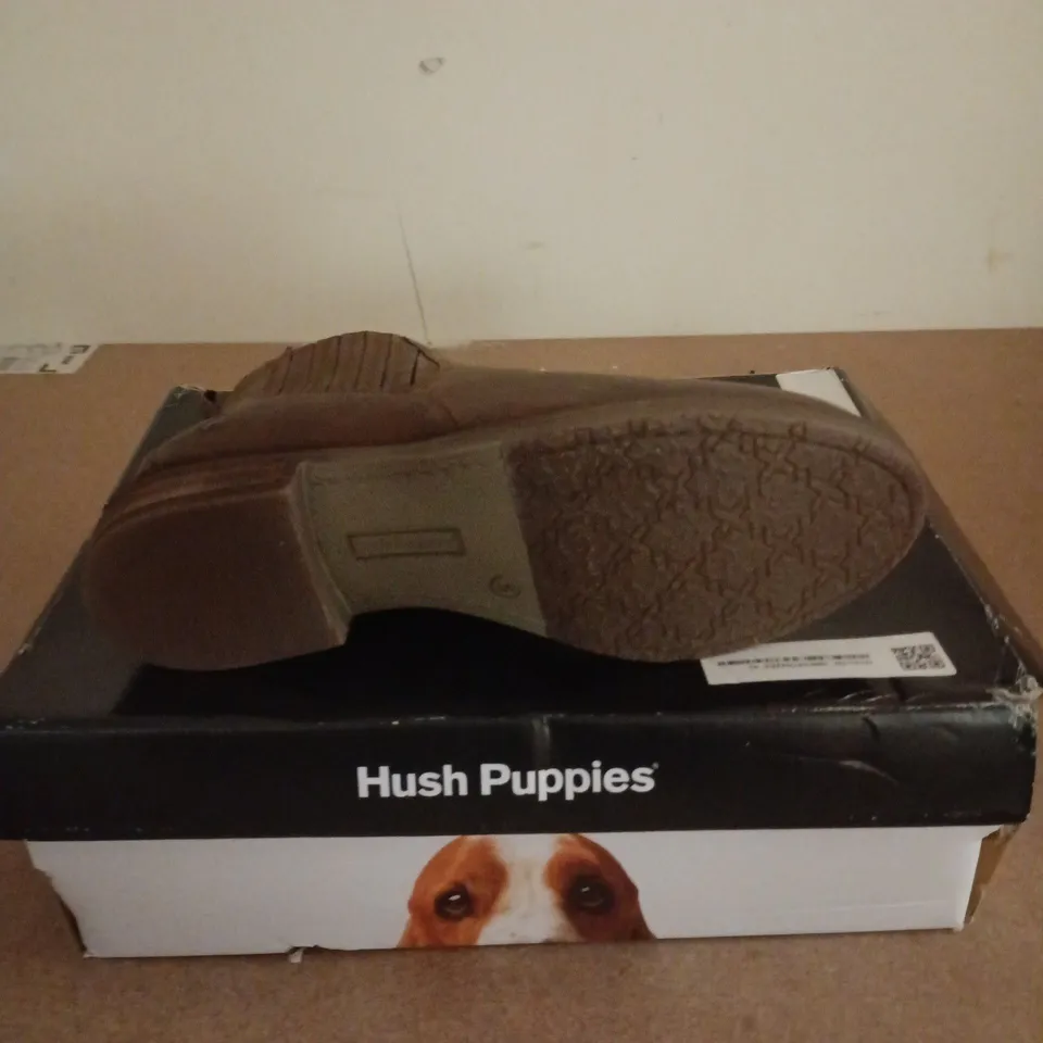BOXED PAIR OF HUSH PUPPIES EDITH BOOTS IN BROWN - UK 5
