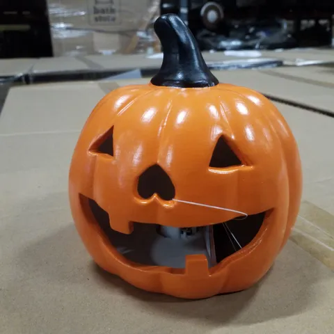 PALLET CONTAINING APPROXIMATELY 35 BOXES OF 6 BRAND NEW CERAMIC LED PUMPKINS 