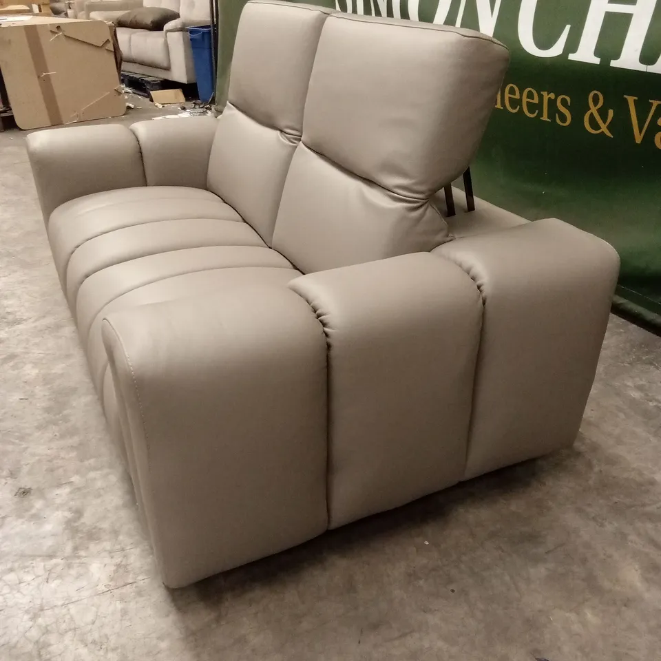 QUALITY DESIGNER ITALIAN MADE CREMA 2 SEATER LEATHER LOVESEAT SOFA