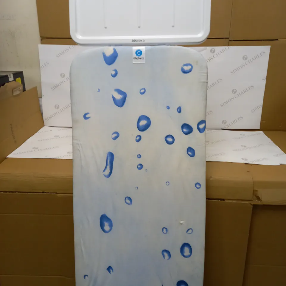BRABANTIA - IRONING BOARD B - WITH STEAM IRON REST - ADJUSTABLE IN HEIGHT - NON-SLIP RUBBER FEET - COTTON COVER WITH FOAM LAYER - FOLDABLE