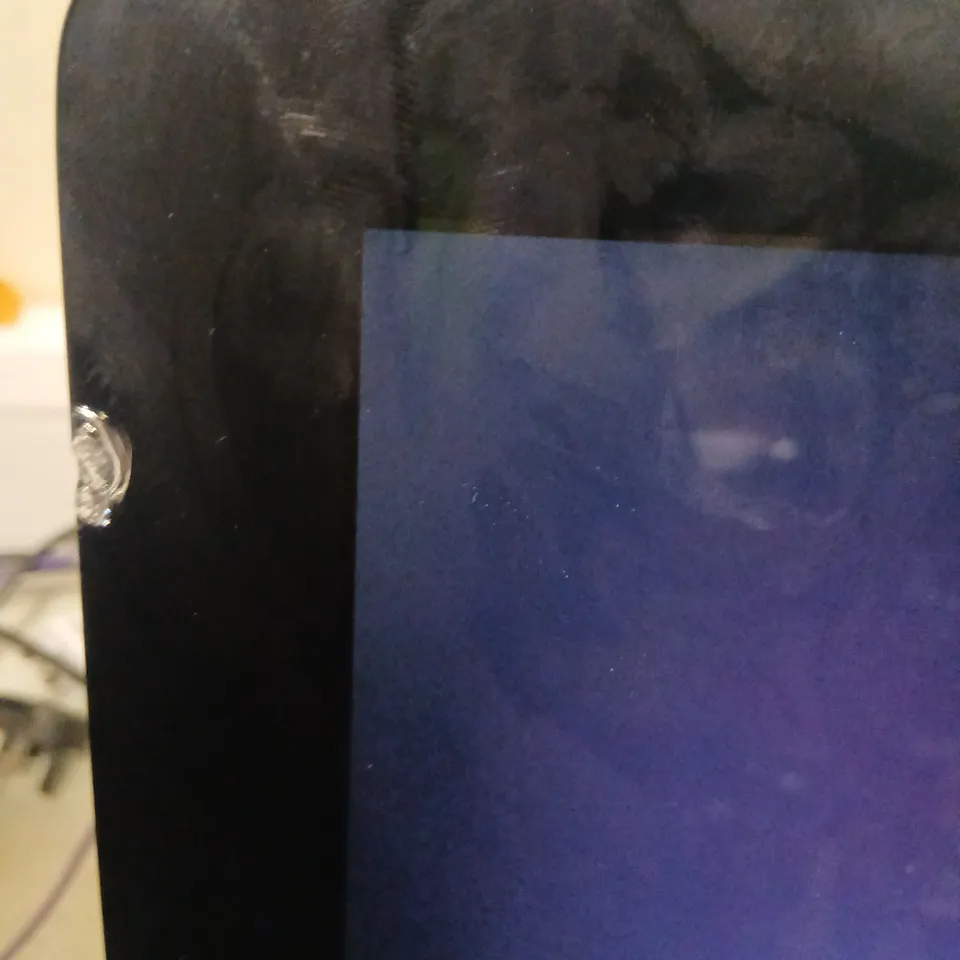APPLE IMAC 27-INCH RETINA 5K (IMAC18,2 / A1418)