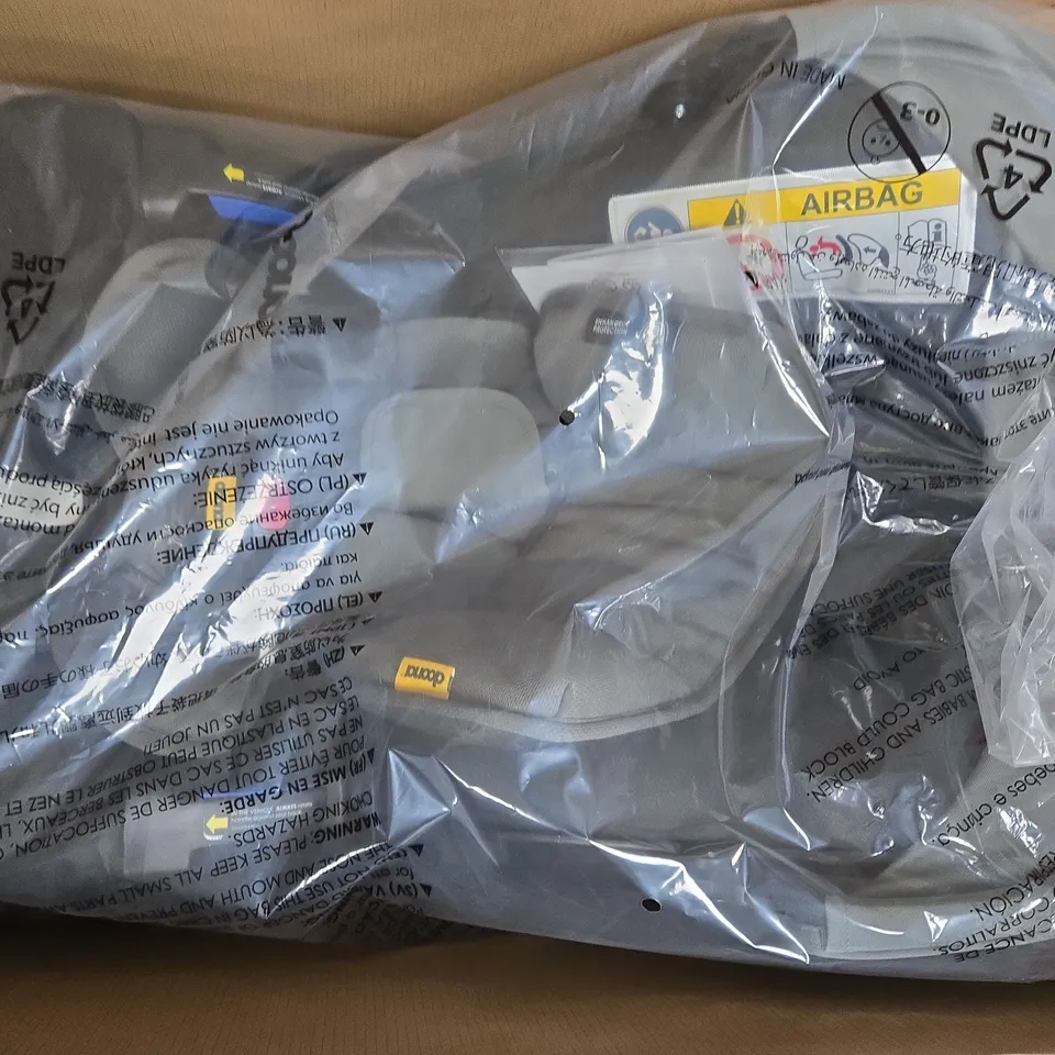 BOXED DOONA+ INFANT CAR SEAT - SLATE GREEN