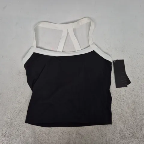 MASKERT CROP TOP IN BLACK/WHITE SIZE MEDIUM
