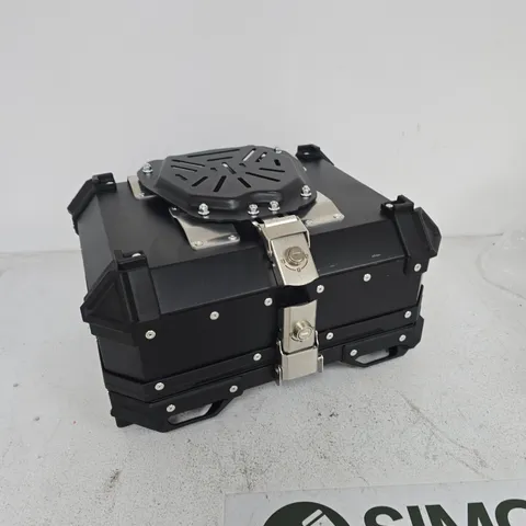 CAMERA GEAR FLIGHT CASE WITH TOP MOUNTING PLATE – BLACK
