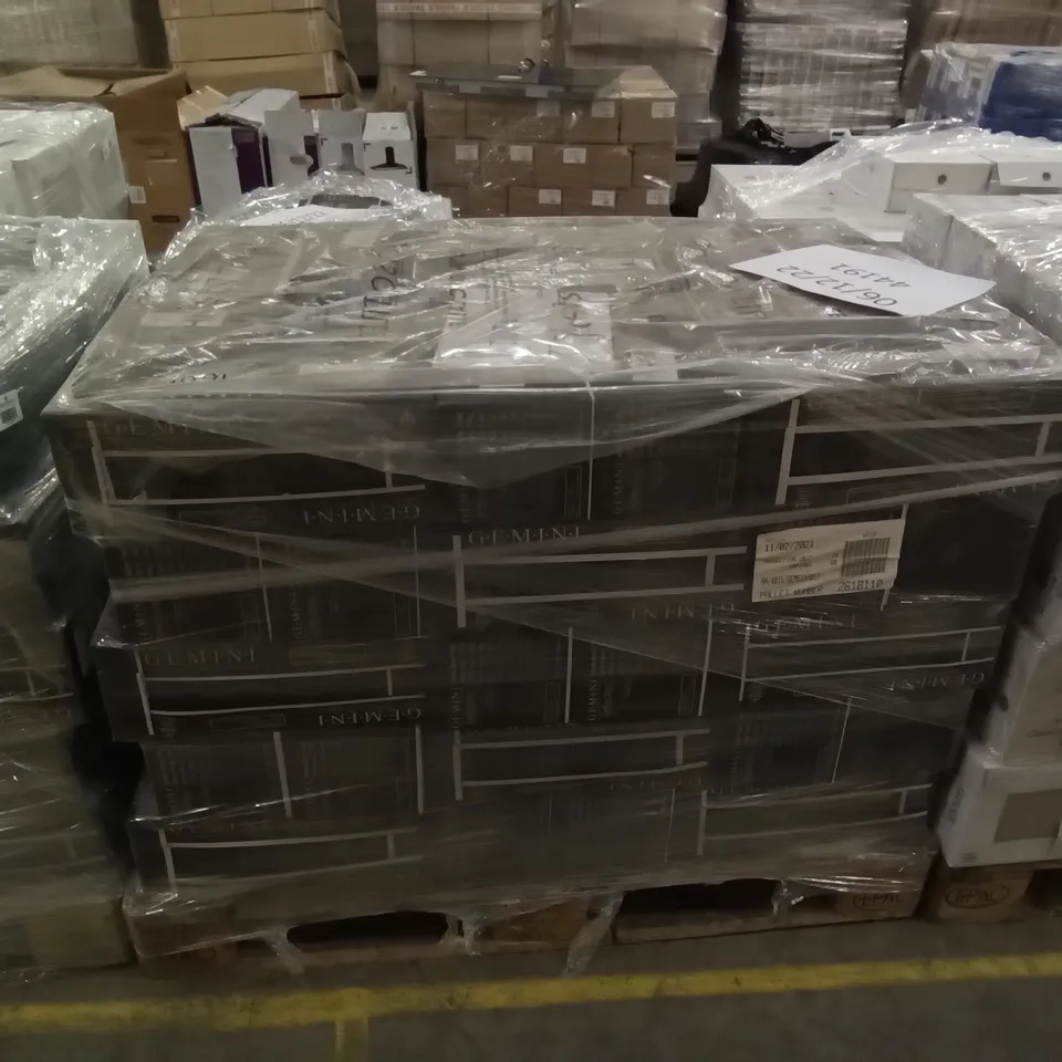 PALLET OF 60 PACKS OF 17 BRAND NEW GEM COLS BLACK GLOSS TILES - EACH PACK COVERS APPROXIMATELY 1M² (TOTAL APPROX. 60M²)